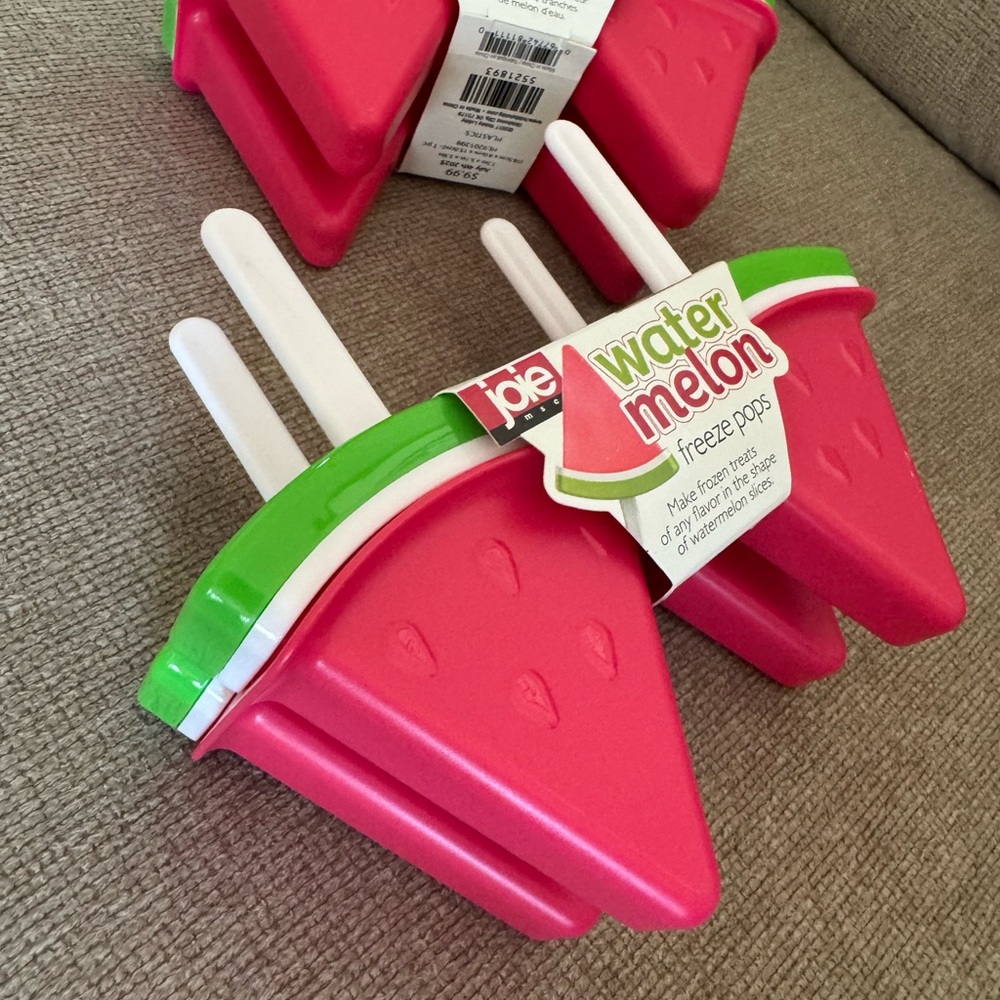 Freeze pops molds bundle of 2 packs new